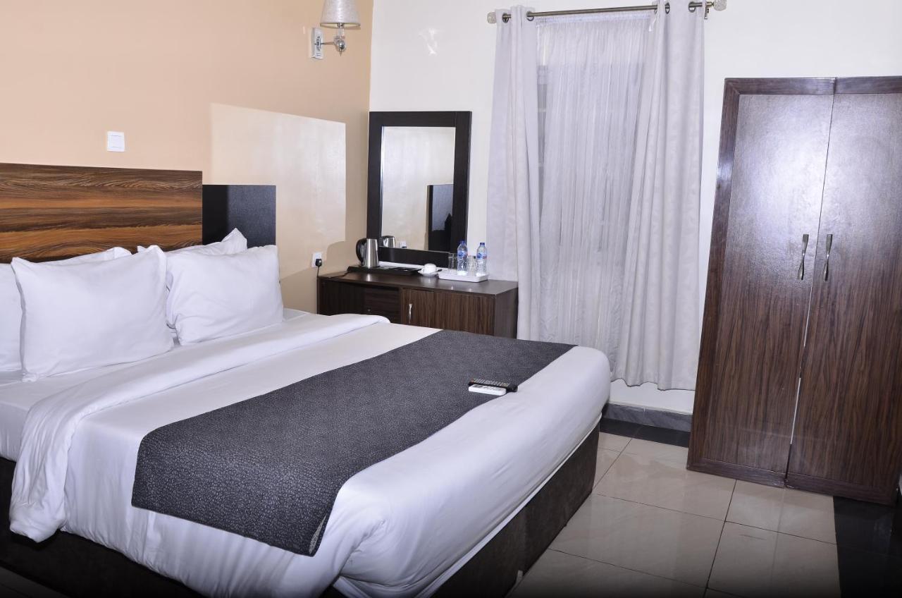 Residency Hotels Enugu Independence Layout Bagian luar foto