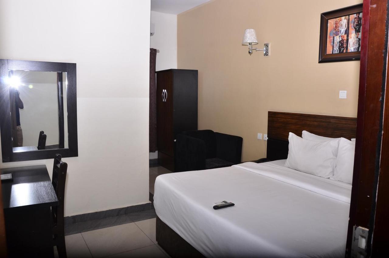Residency Hotels Enugu Independence Layout Bagian luar foto